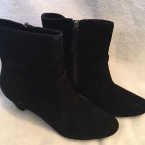 SE Boutique Sam Edelman DG Black Suede Boot - NEW